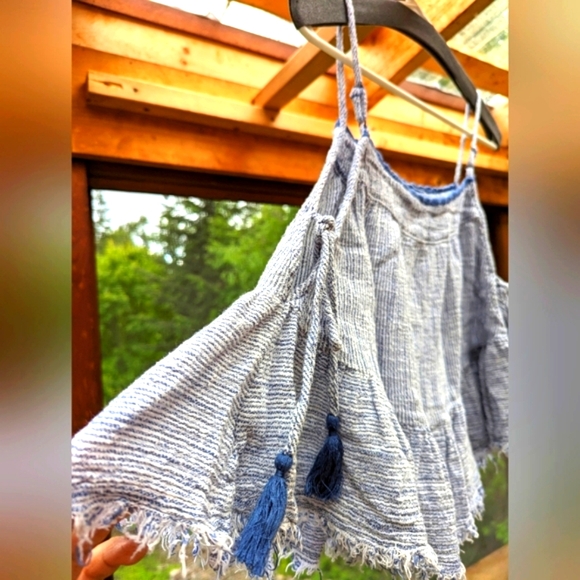 Cropped swing peplum cami - Picture 3 of 5